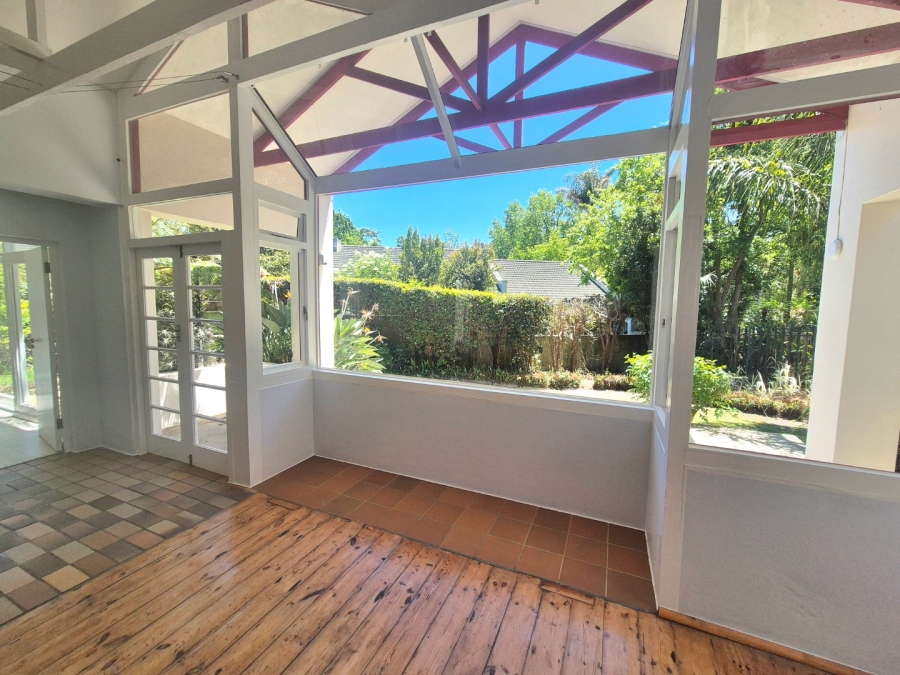 5 Bedroom Property for Sale in Heatherlands Western Cape